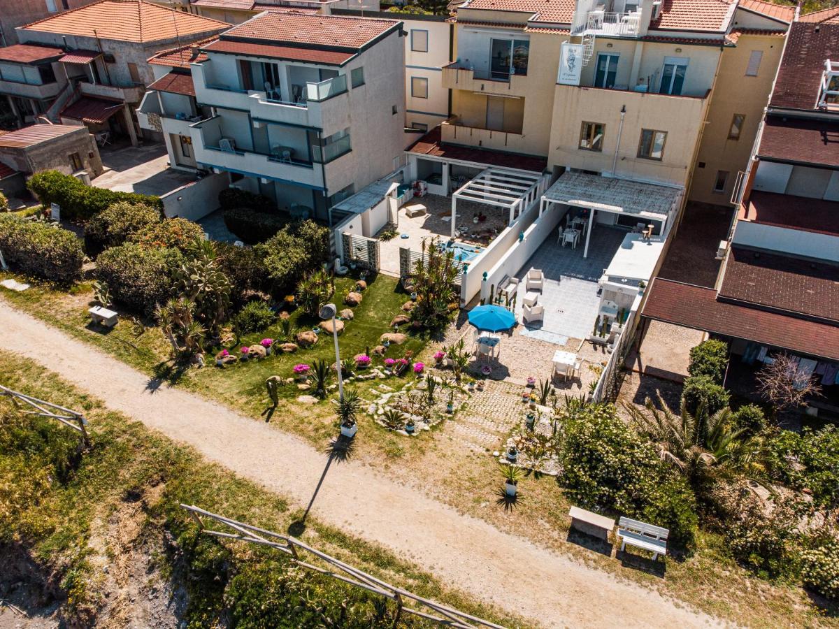 B&B Stella Marina Capo dʼOrlando Екстериор снимка